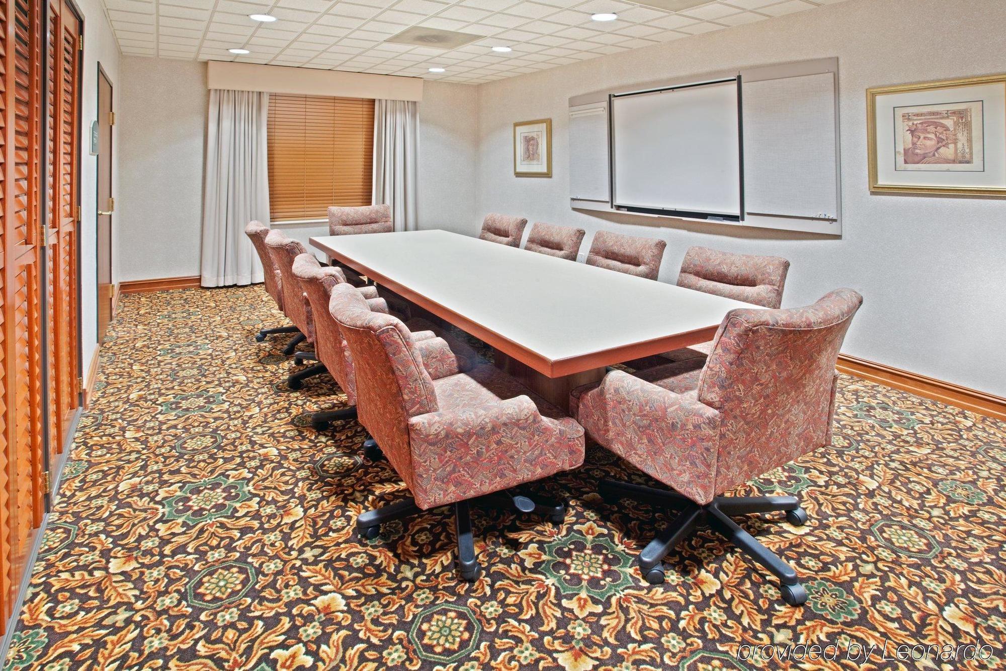 Holiday Inn Express Portland West/Hillsboro By Ihg Exterior foto