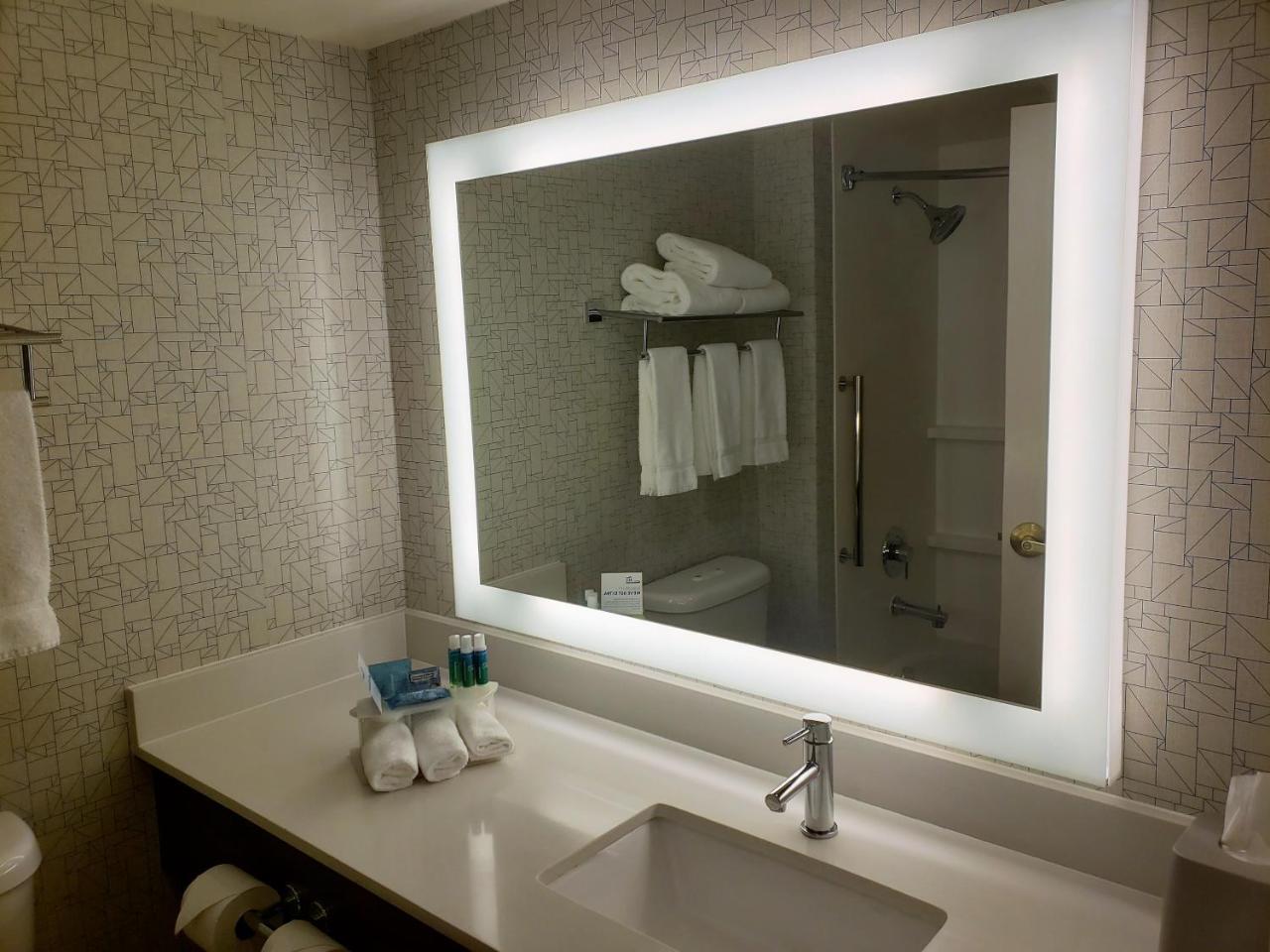 Holiday Inn Express Portland West/Hillsboro By Ihg Exterior foto